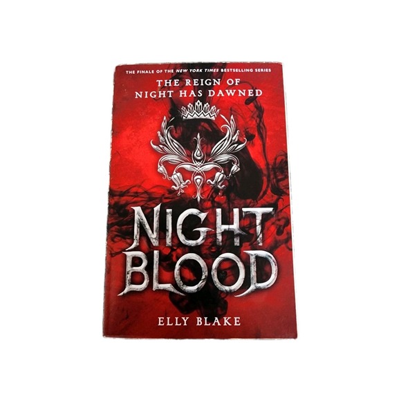 Frostblood Saga Complete PB Set Elly Blake YA High Fantasy Romance Lot Of 3 - Picture 7 of 9